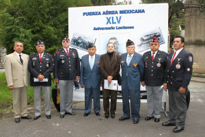 A la Ceremonia asistieron  familiares del Gral. Cárdenas, Veteranos de la FAEM, miembros de la Asociación Mexicana de Veteranos de la II Guerra Mundial A.C. y de la Fraternidad de Paracaidistas Gral. Plutarco Albarran.