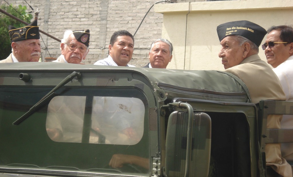 Presidente Municipal de Tepoztlán y Veteranos de la FAEM.
